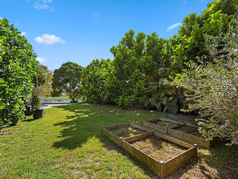 4138 Bluff Harbor Way — Photo 40