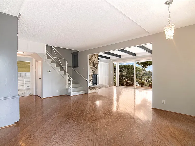 934 Highline Rd — Photo 5