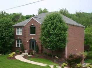 549 McCombs Rd, Venetia, PA 15367