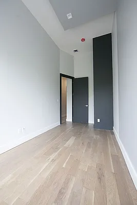 Rented by Brooklyn Group | media 10