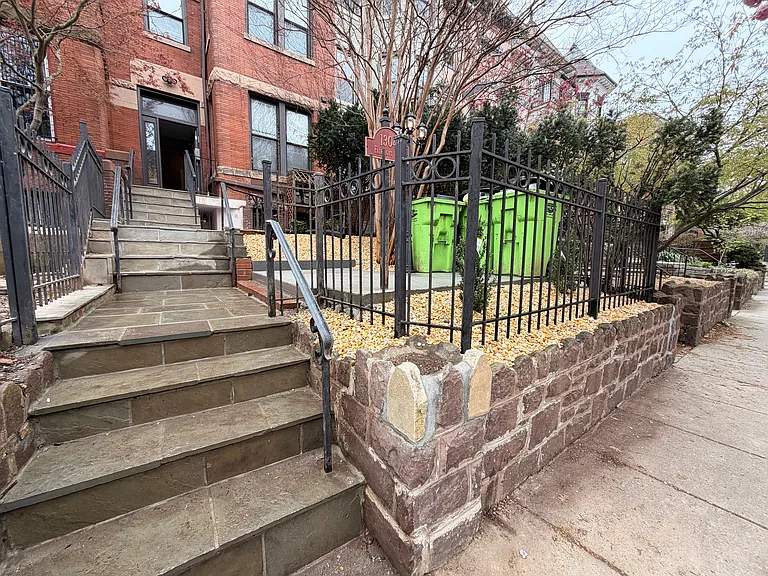 1304 Fairmont St NW #3 — Photo 17