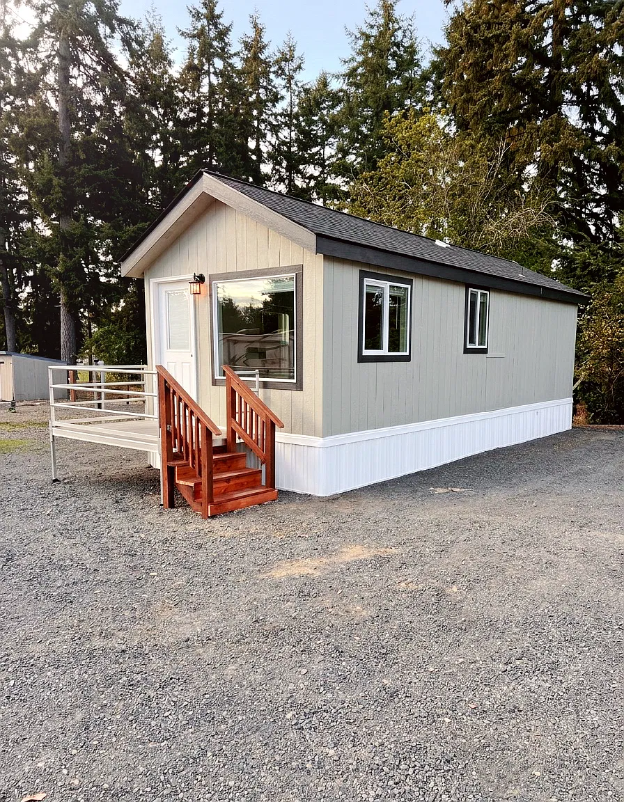1 bed, 400 sqft, $1,200 — Photo 1
