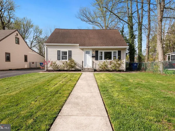 452 Elm Ave, Maple Shade, NJ 08052