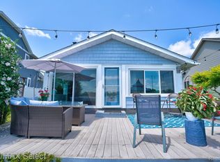 13447 Haddon St, Fenton, MI 48430