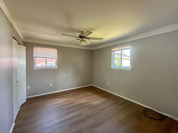 3rd image of 1257 Jerry Ave