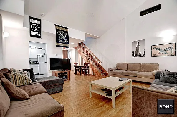 Rented by Bond New York | media 62