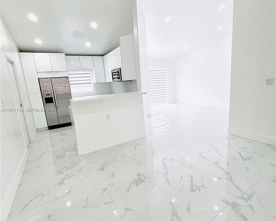 1st image of 164 NW 85th Ct