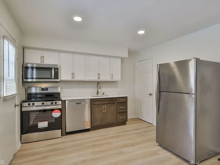 305 S Warminster Rd #B2 — Photo 20