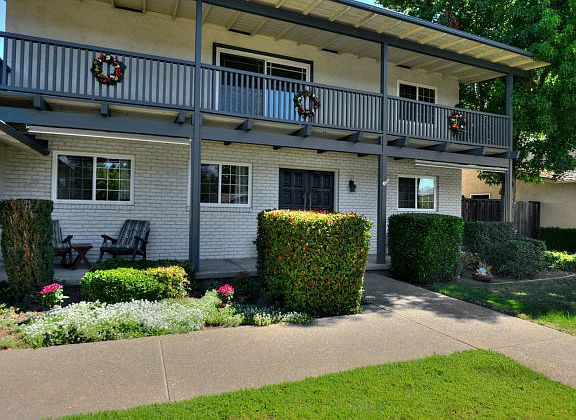 3rd image of 2306 Heritage Dr