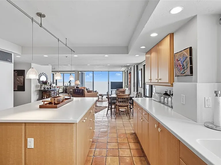 97 Sunset Dr #501 — Photo 20
