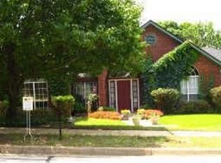 1516 Schumac Ln, Bedford, TX 76022