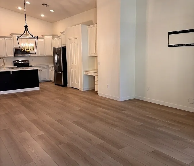3570 E Kesler Ln — Photo 16