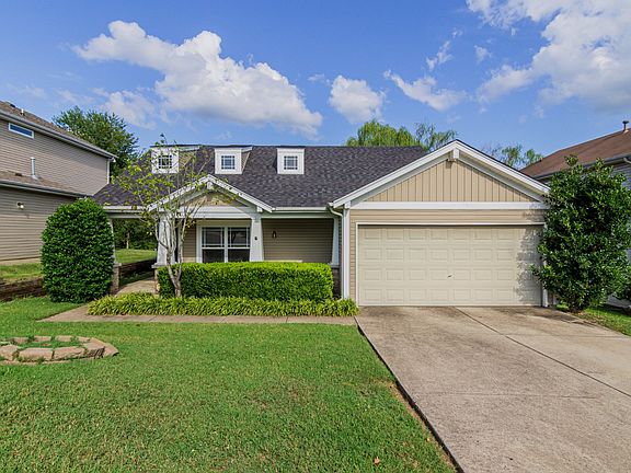 2nd image of 3828 Williamette Dr