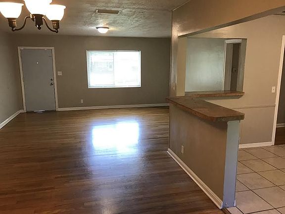 3rd image of 3746 Aldington Dr