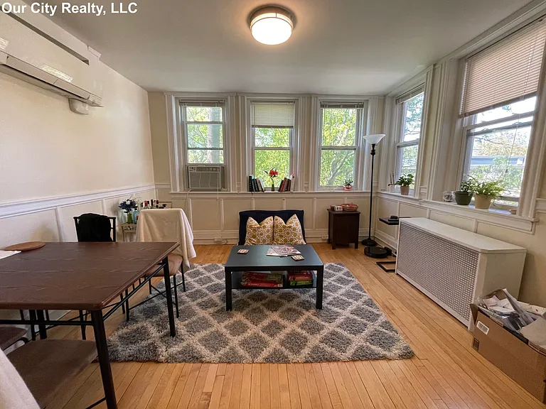 Craigie Cir — Photo 13