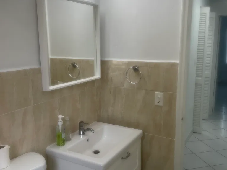 3430 SW 10th St #3 — Photo 6