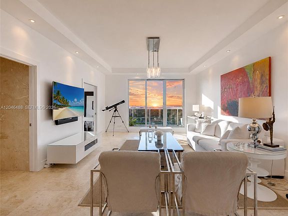 4th image of 2301 Collins Ave #Penthouse 22