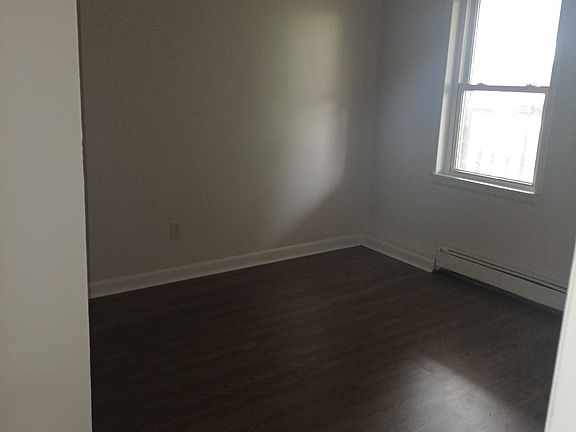 5th image of 1164 New York State Trwy S Unit 32-5