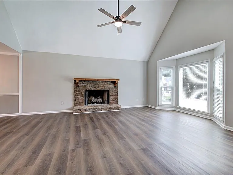 23 Vintage Ct SW — Photo 8
