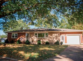 921 Santa Maria Ct, Quincy, IL 62305