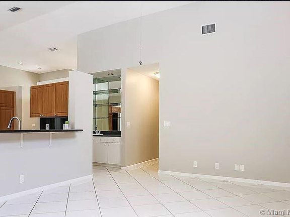3rd image of 18318 NW 15th Ln