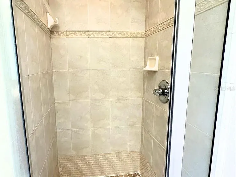 1604 Eagle Pond Dr — Photo 8