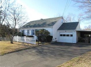 6 Chadwick Pl, Niantic, CT 06357