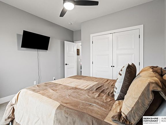 4th image of 10105 S 180th Avenue Cir