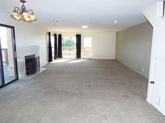 Spacious living room