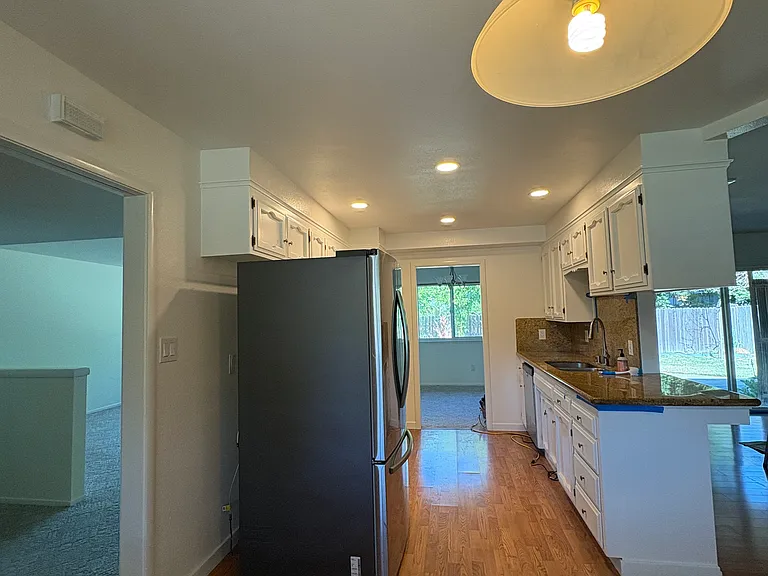 669 Clipper Way — Photo 3