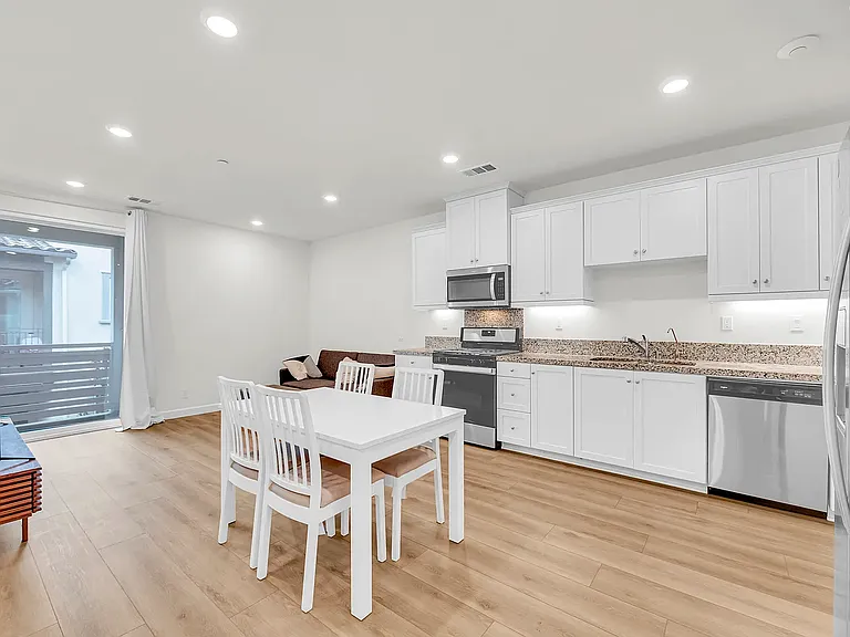 12338 Blue Sky Ct — Photo 9
