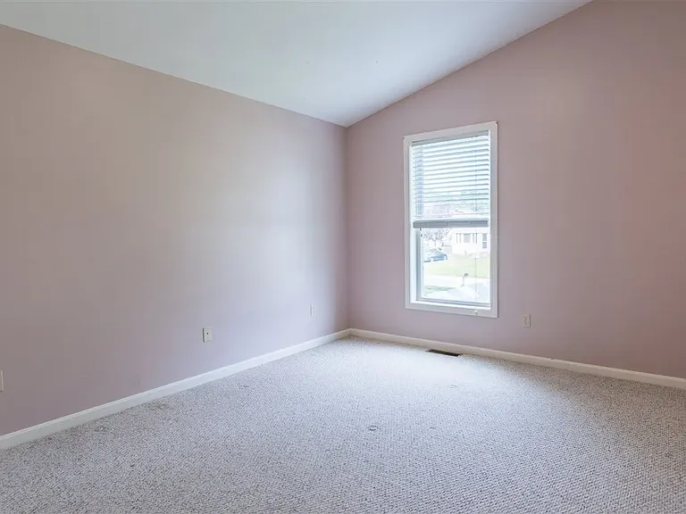 19 Jennifer Dr — Photo 17