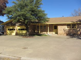 1009 16th St, Ralls, TX 79357