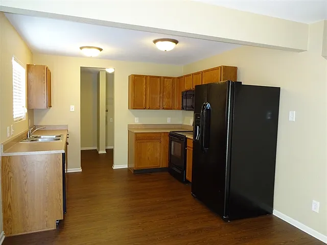 3345 Grove Berry Ln — Photo 2