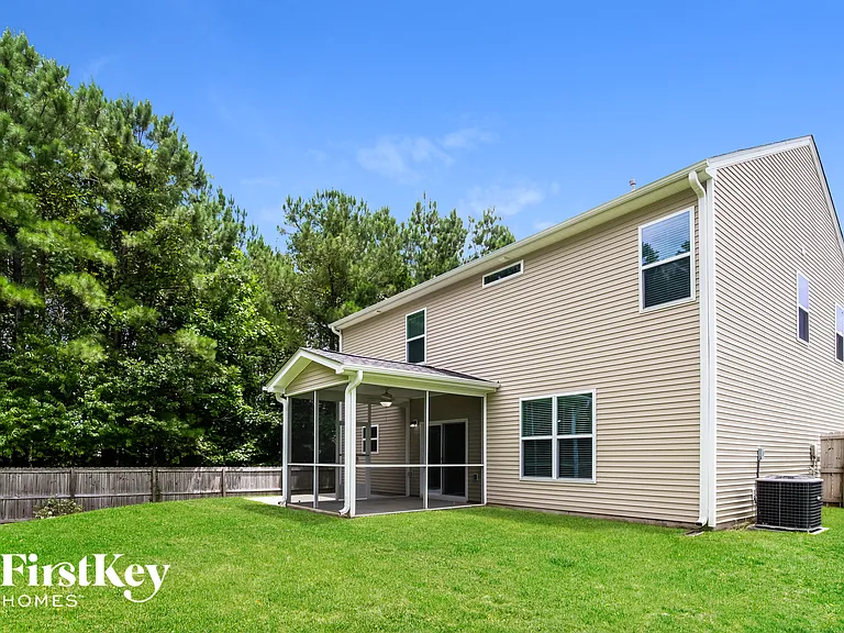 420 Gianna Ln — Photo 15