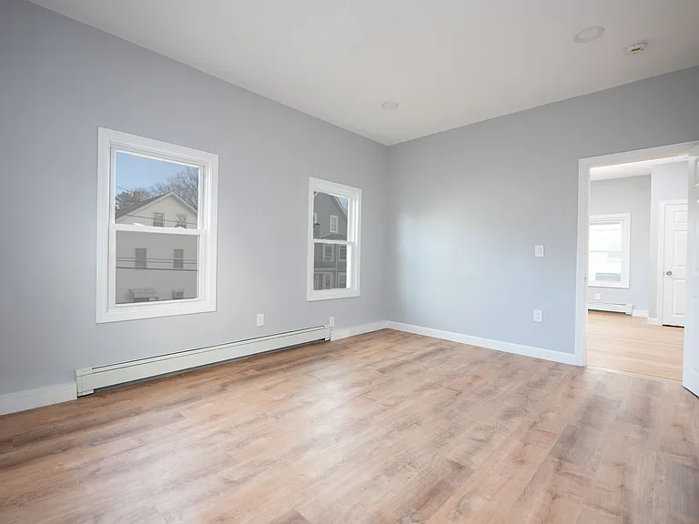 74 Hawes St #2 — Photo 7