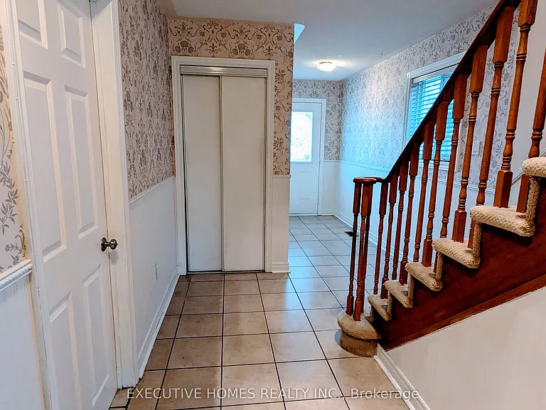 3883 Manatee Way — Photo 8