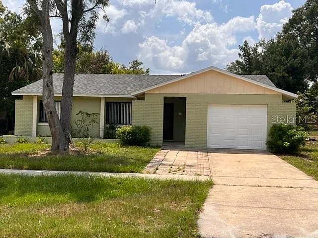 808 Caloosa Trl — Photo 1