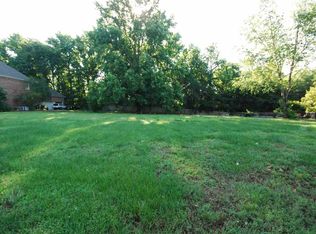 14 Ridgefield Pl, Jackson, TN 38305