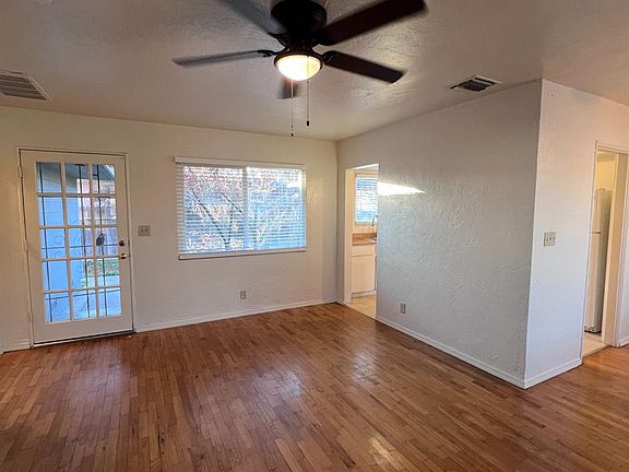 4th image of 737 E Shields Ave