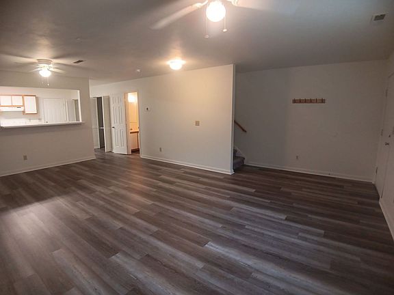 5th image of 206 Janie Ln
