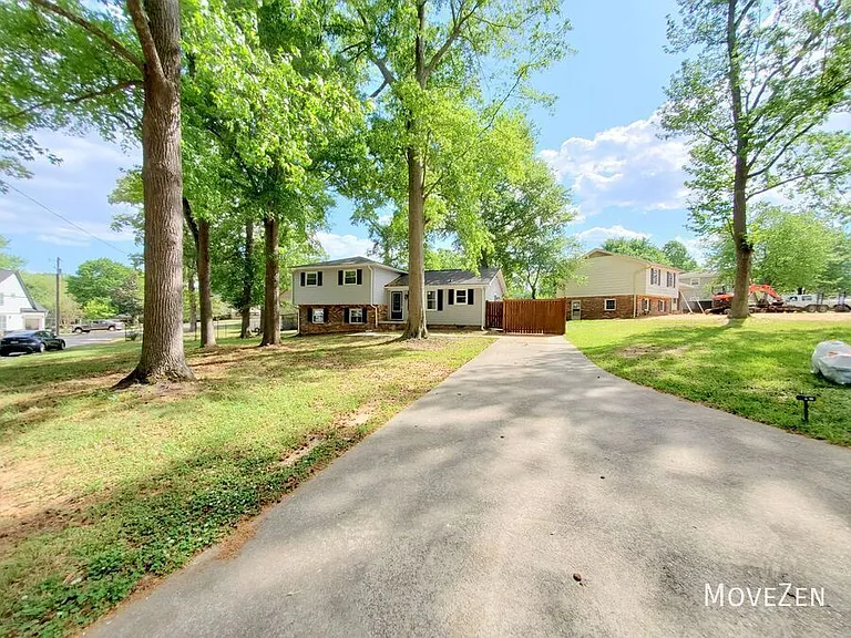 202 Newgate Dr — Photo 9