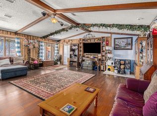 102 Duval Pl, Runaway Bay, TX 76426