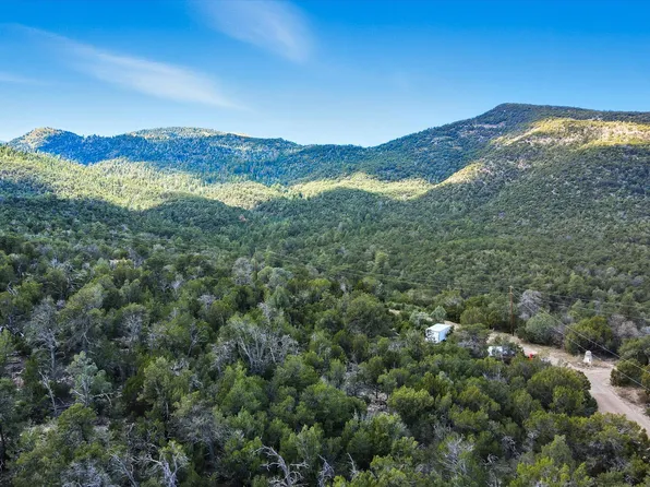 8 Skyline Pl, Sandia Park, NM 87047