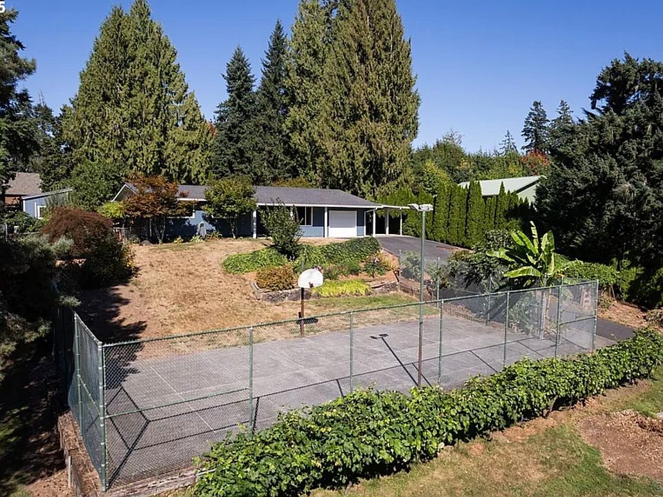 1st image of 56503 Crest Dr