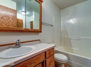 2935 40th Ave S UNIT B, Fargo, ND 58104