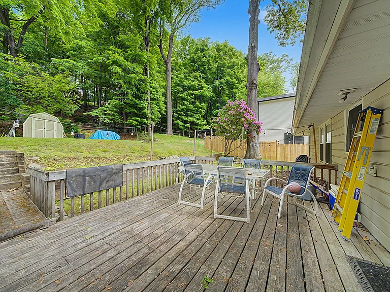 14 Valley View Dr — Photo 17