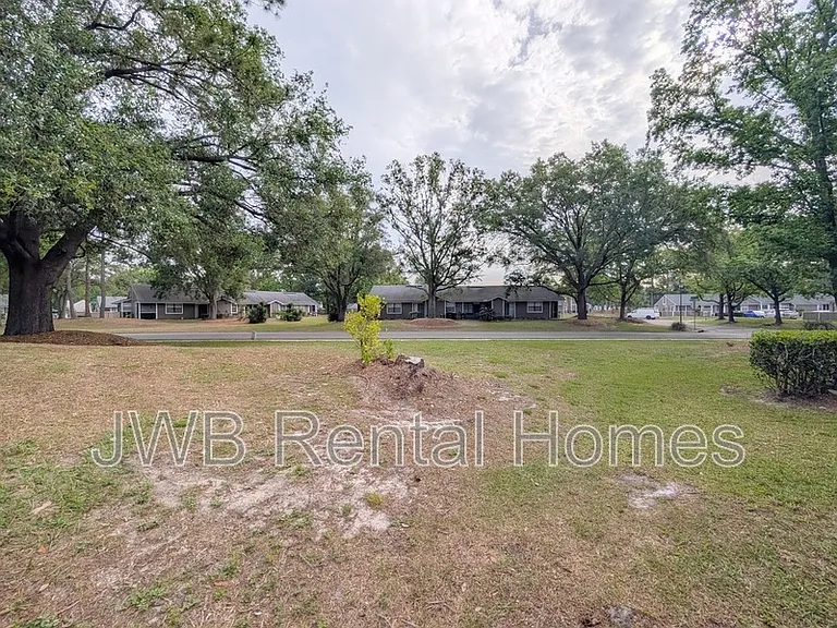 8412 Long Meadow Cir N — Photo 13