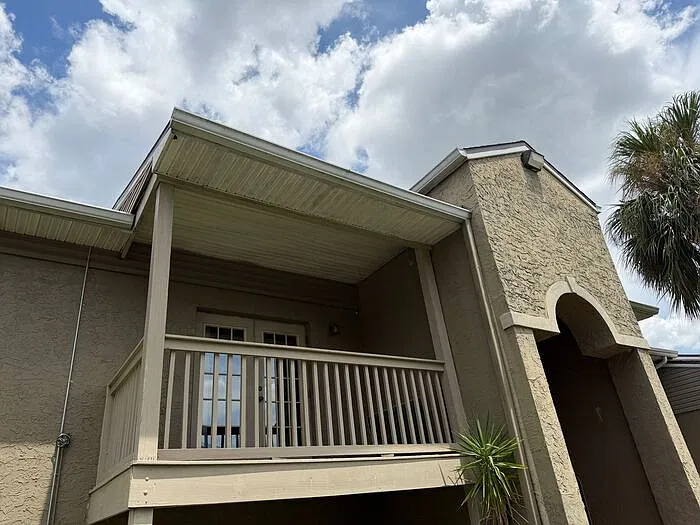 2 bed, 2.0 bath, 984 sqft, $1,495 — Photo 2