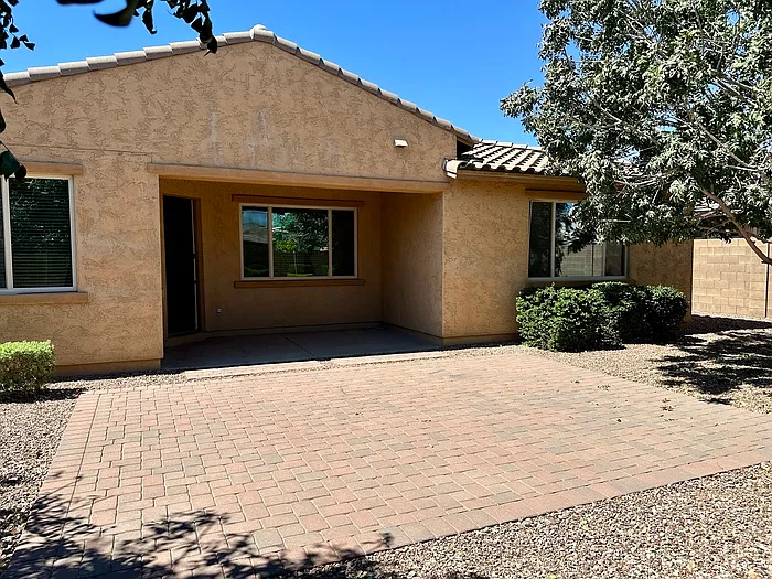 4261 N 180th Ln — Photo 32